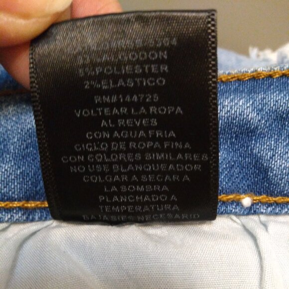 American Mazi Distressed Denim Shorts(L) NWOT - Picture 8 of 8